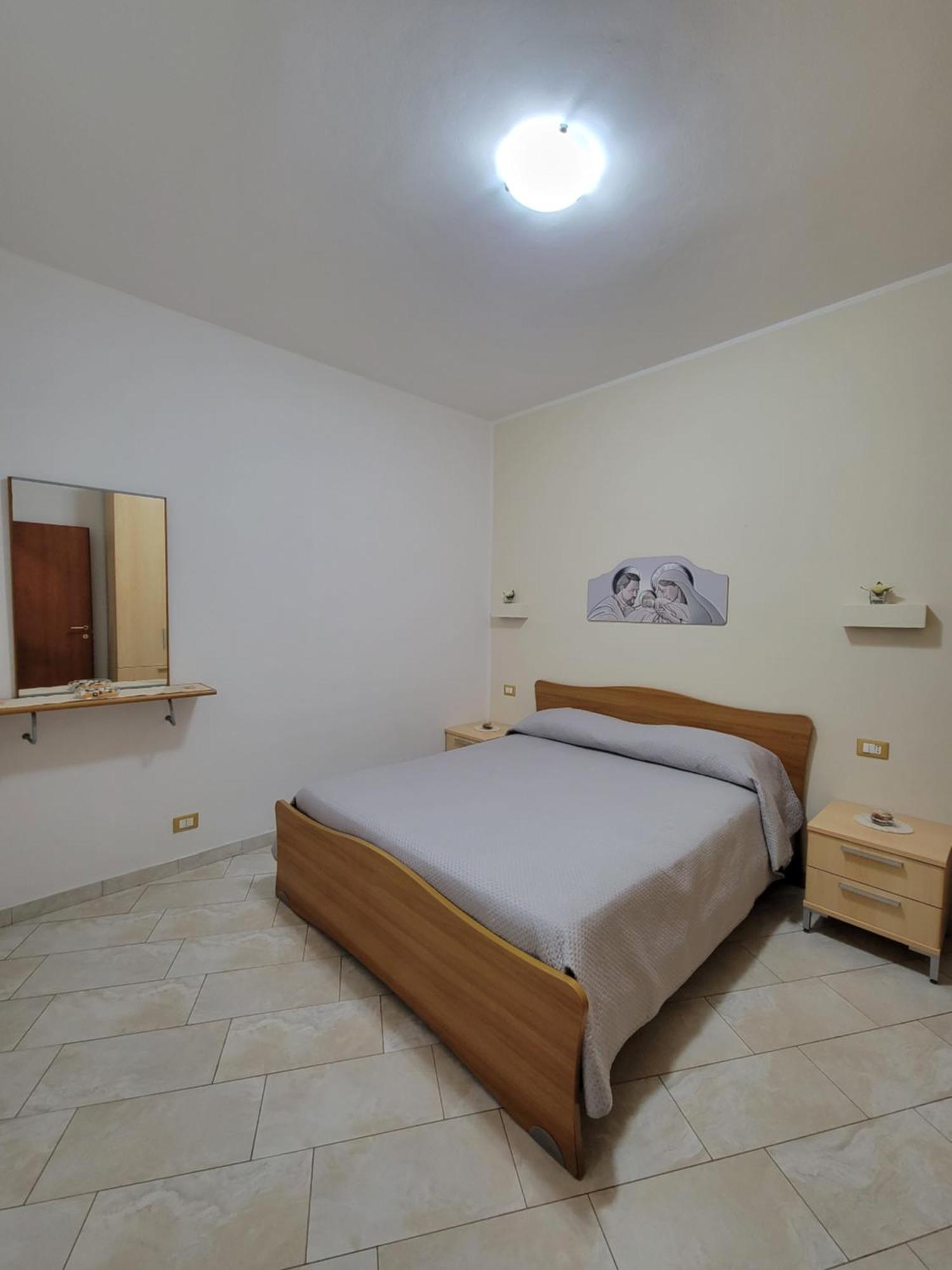 Appartamenti Vincenzo Lampedusa Bagian luar foto